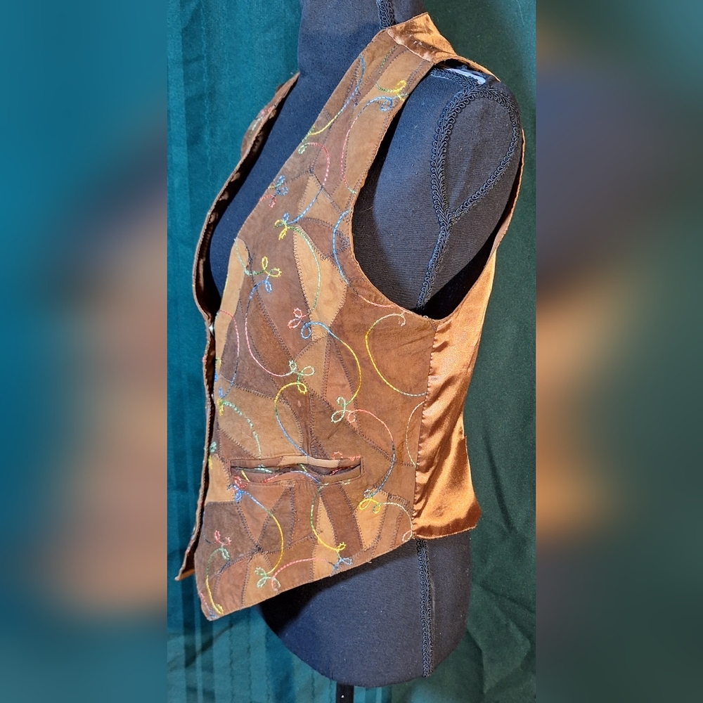 AMERICAN FLIRT Brown Suede Patchwork Vest with Multicolor Embroidered Accents - Picture 3 of 6